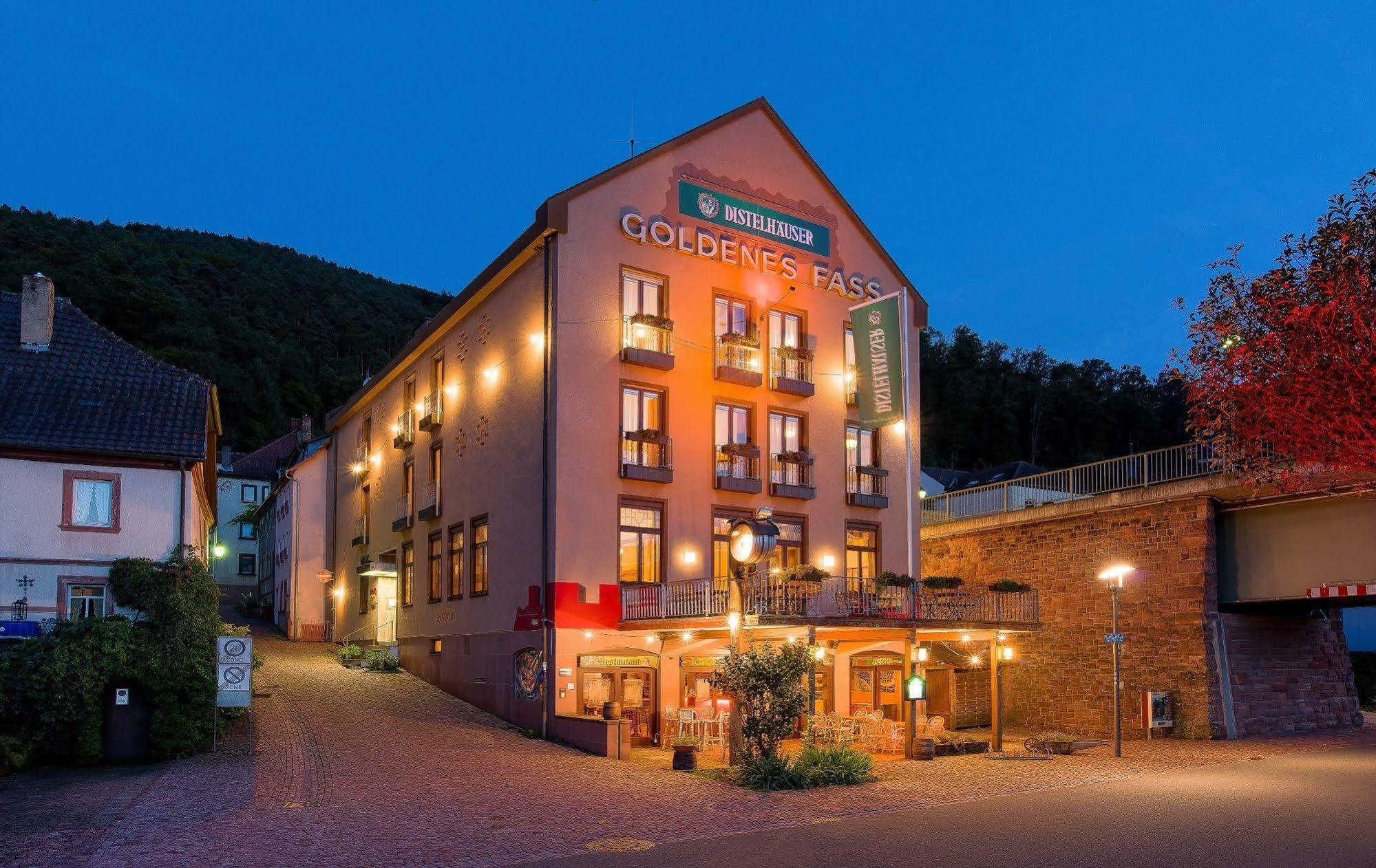 Hotel Goldenes Fass Freudenberg am Main Exterior photo