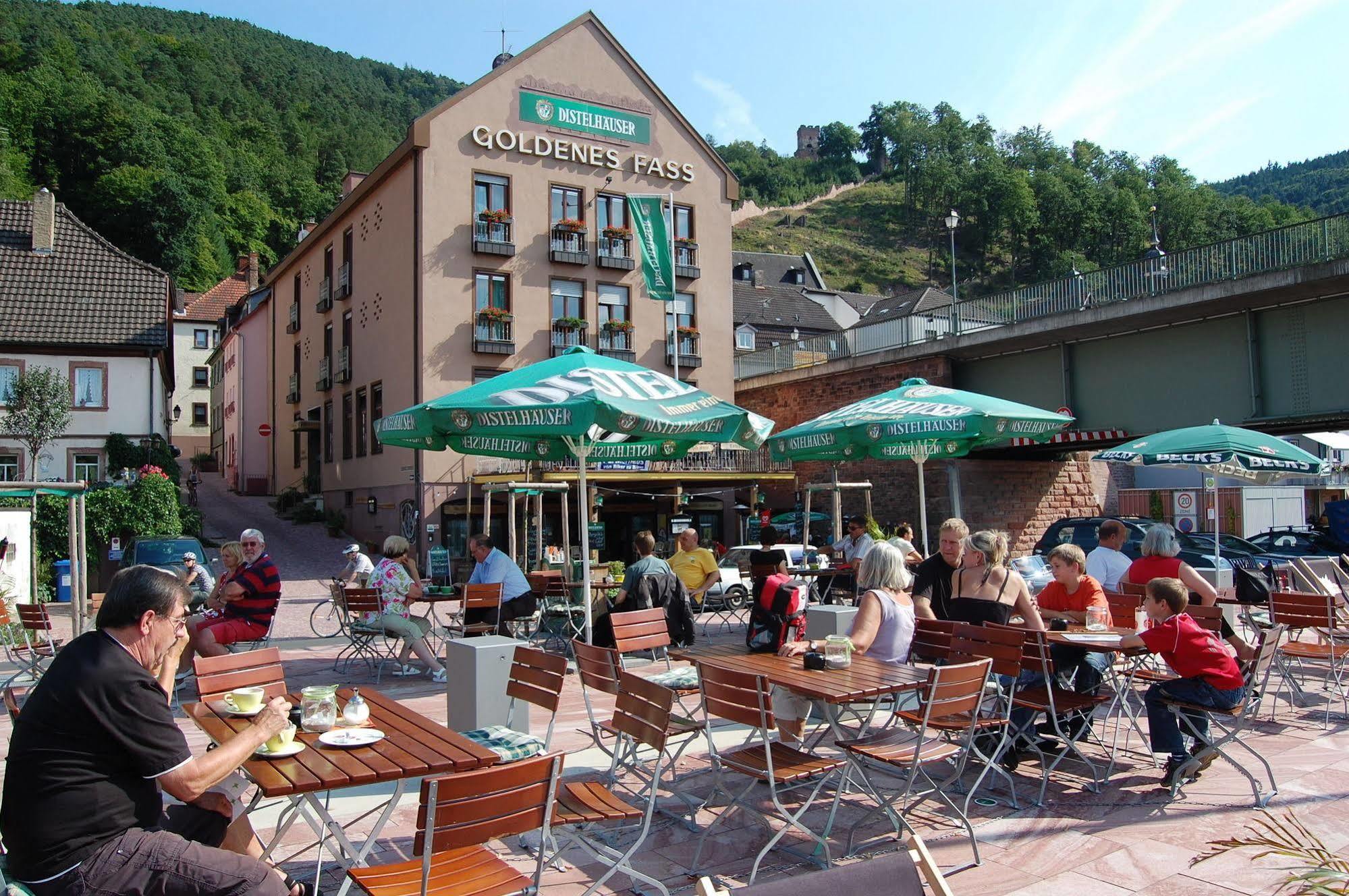 Hotel Goldenes Fass Freudenberg am Main Exterior photo